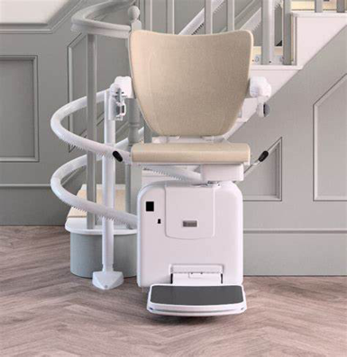 Curved stair lift